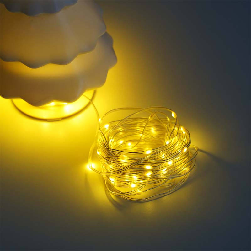 🎄 Uppladdningsbar Silikon Julgran Lampa 💡 | RGB & Varmt Ljus | Utomhus IP44 🎁